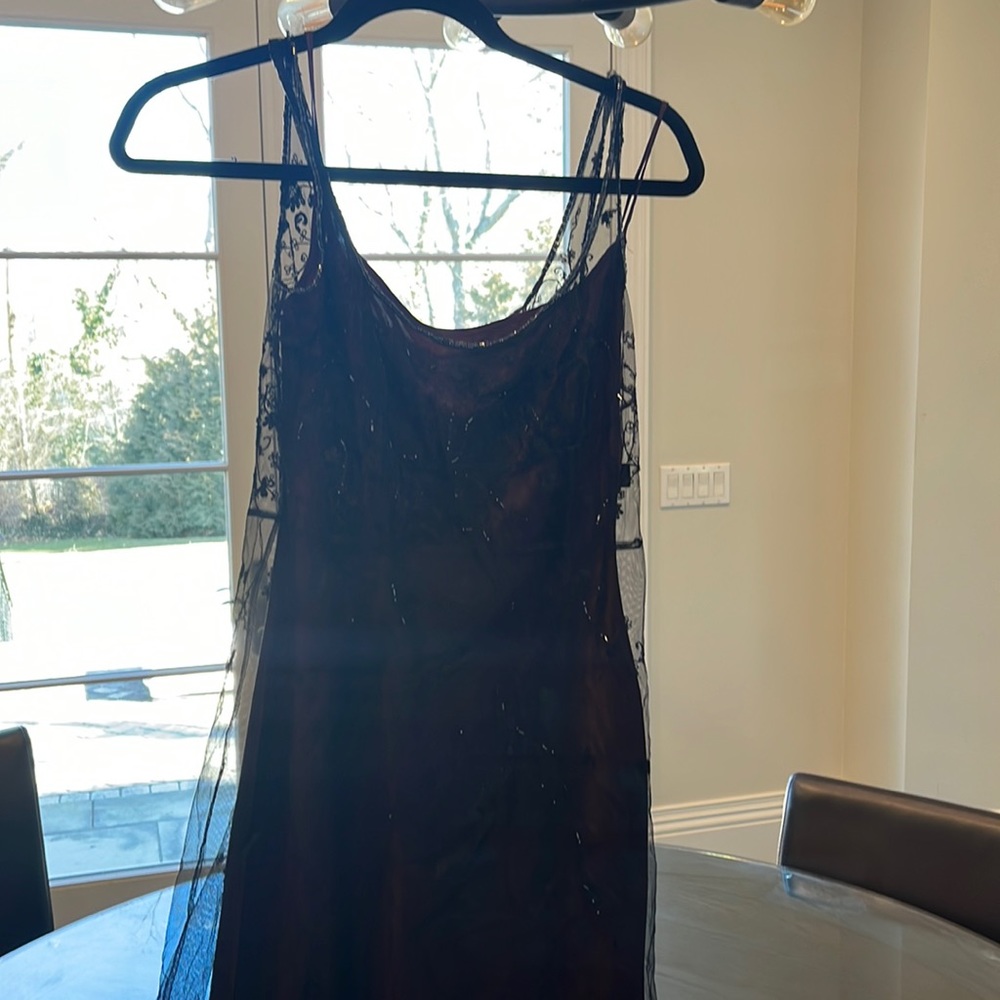 TAHARI dress as shown size 4